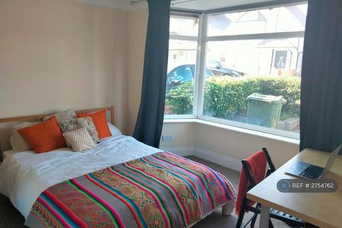 1 bedroom in a house share to rent, Weston Road, Guildford, GU2