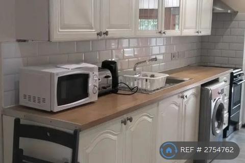 1 bedroom in a house share to rent, Weston Road, Guildford, GU2