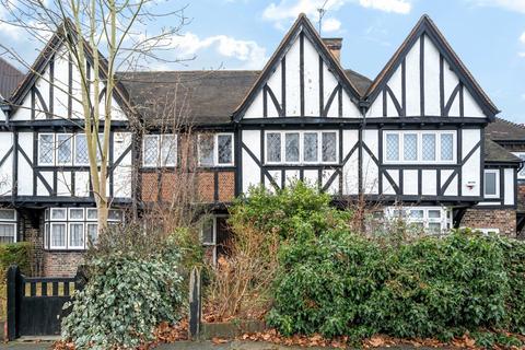 Queens Drive, Acton, London, W3