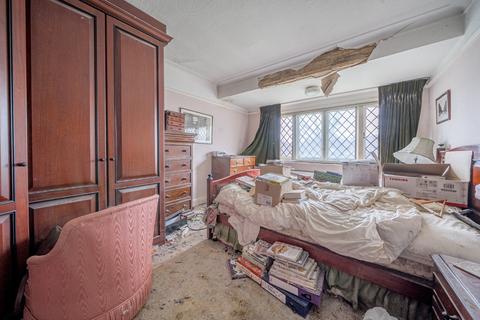4 bedroom terraced house for sale, Queens Drive, Acton, London, W3