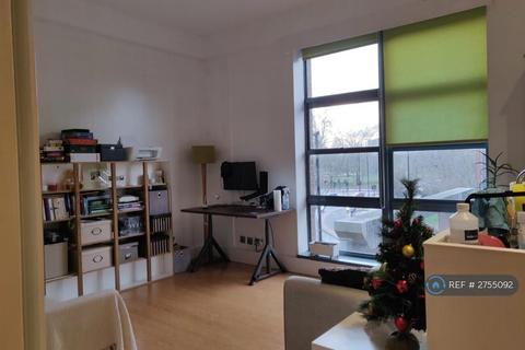 2 bedroom flat to rent, United House, London, SE16