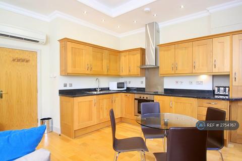 1 bedroom flat to rent, The Mall, London, W5