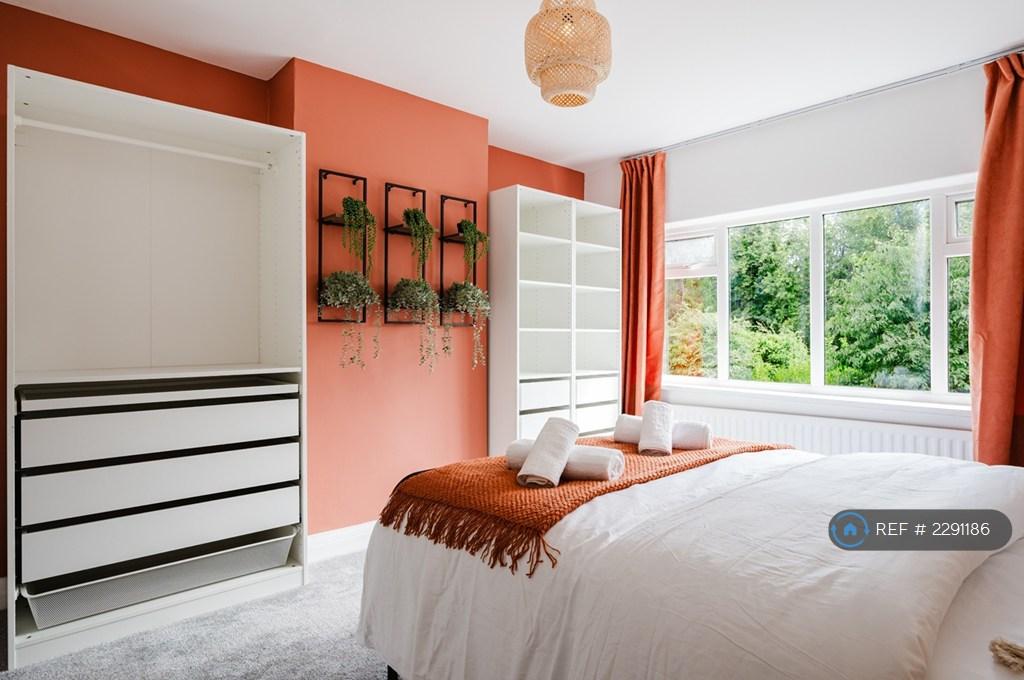 Kingsize Bed