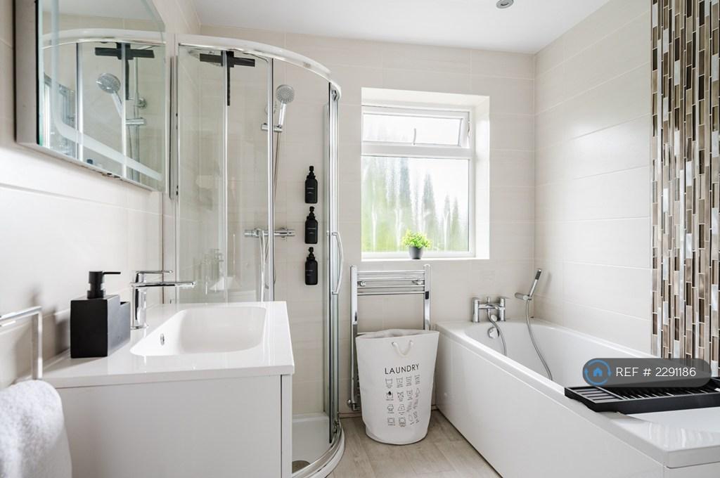 Family Bath And Shower