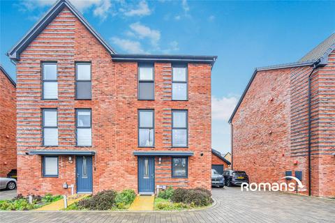 4 bedroom semi-detached house to rent, Hodges Close, Swindon, Wiltshire, SN1