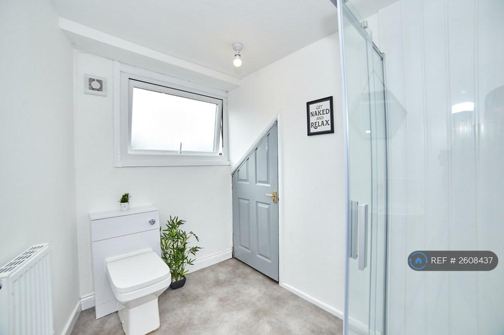 Room 5 Ensuite