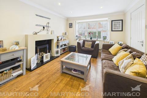 3 bedroom detached house for sale, Horton View, Kirk Sandall