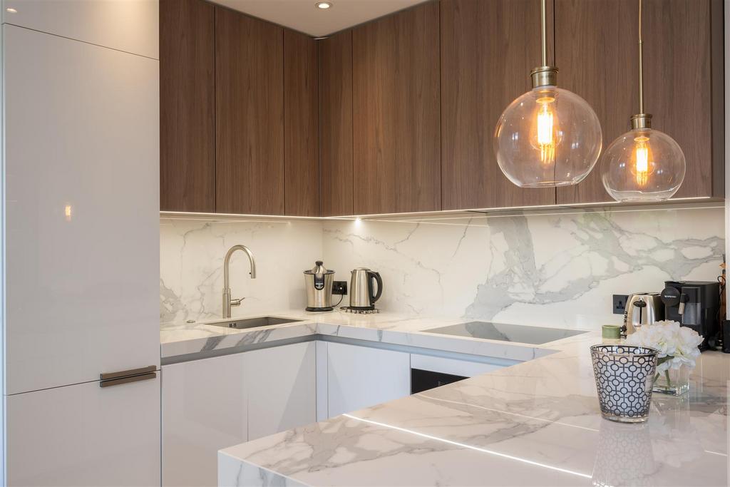 Flat 9, 45 Hans Place Hi-9.jpg