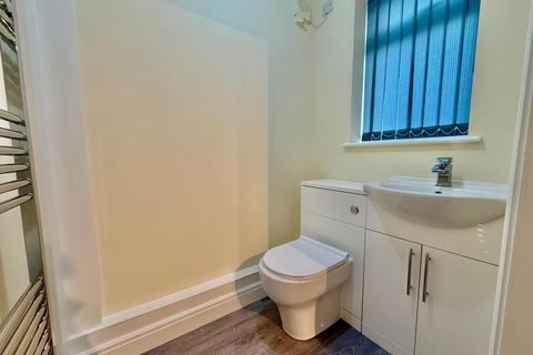 3 bedroom detached house to rent, Boston Avenue, Leeds, West Yorkshire, LS5