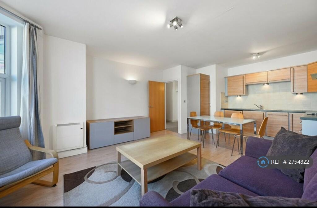 Living Room/Kitchen