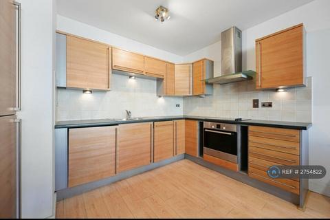 2 bedroom flat to rent, Il-Libro Court, Reading, RG1
