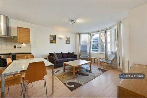 2 bedroom flat to rent, Il-Libro Court, Reading, RG1