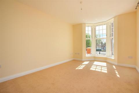 1 bedroom flat to rent, Sturry Villas, Sturry Hill, Sturry, Canterbury, CT2