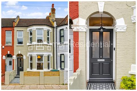 3 bedroom terraced house for sale, Chesterfield Gardens, Harringay, London, N4