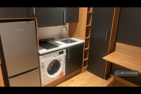 Studio to rent, Harrow, Harrow, HA1