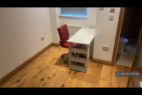 Studio to rent, Harrow, Harrow, HA1