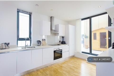1 bedroom penthouse to rent, Leigham Court Road, London, SW16