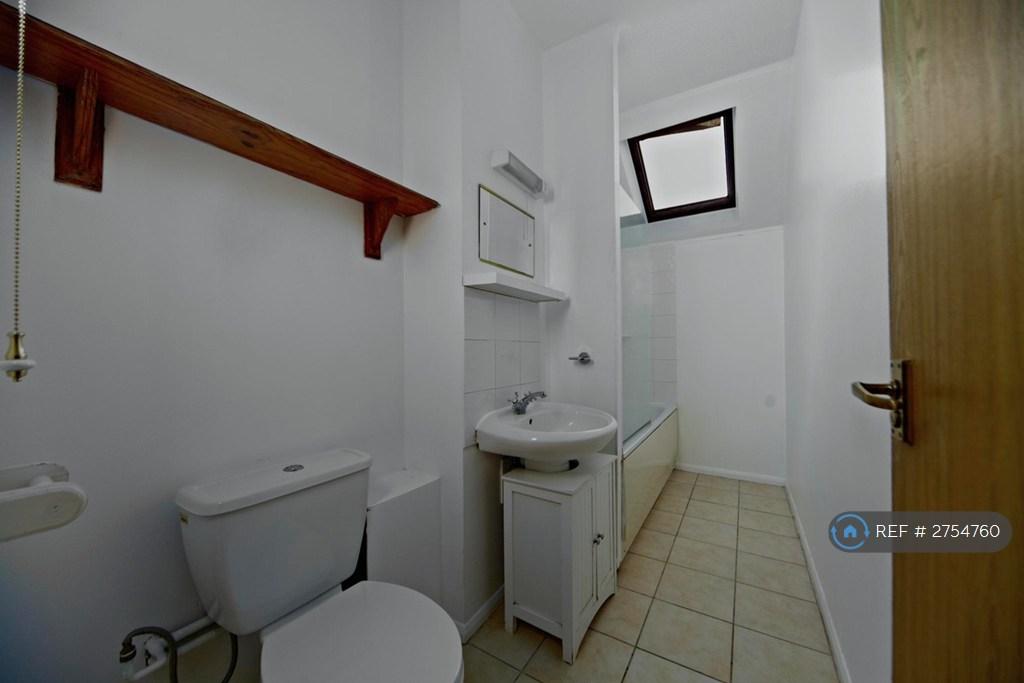 Bathshower Room
