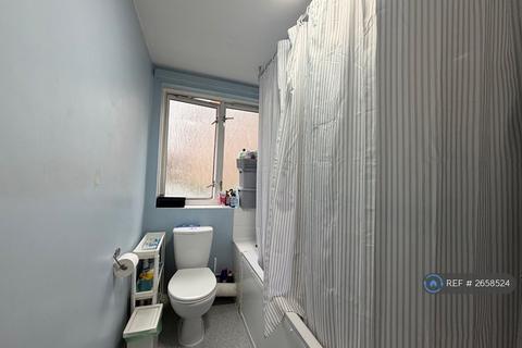 1 bedroom flat to rent, O'leary Square, London, E1