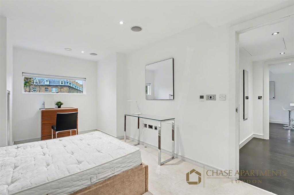 Caro Point, Grosvenor Waterside SW1 W 8 QD-2.jpg