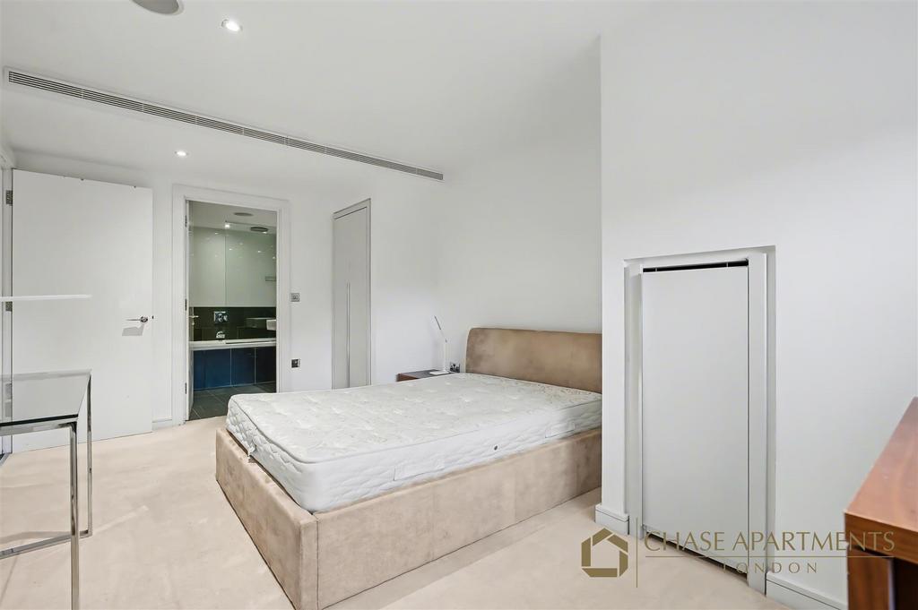 Caro Point, Grosvenor Waterside SW1 W 8 QD-3.jpg