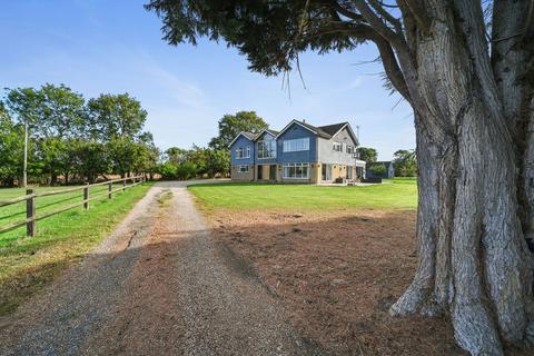 5 bedroom detached house for sale, Hedingham Road, Halstead CO9