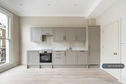 3 bedroom flat to rent, Redburn Street, London, SW3