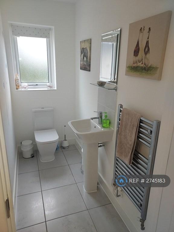 Room 3 Separate Toilet