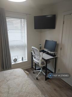 1 bedroom in a house share to rent, Conningbrook Avenue, Ashford, TN24