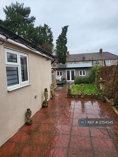 1 bedroom semi-detached house to rent, Stafford Road, Wallington, SM6