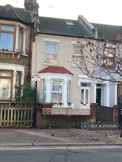 2 bedroom terraced house to rent, Cann Hall Road, London, E11