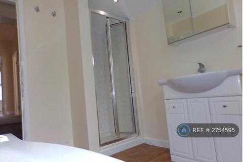 undefined, Cann Hall Road, London, E11