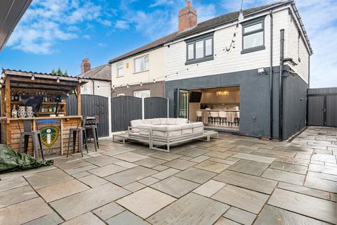 3 bedroom semi-detached house for sale, Leeds LS9