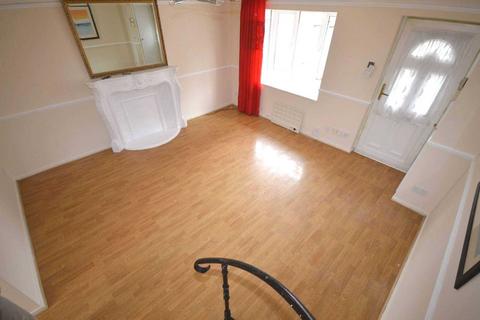 3 bedroom house to rent, Chichester Close, Beckton