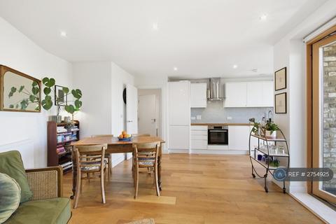 1 bedroom flat to rent, Huntswharf House, London, E5