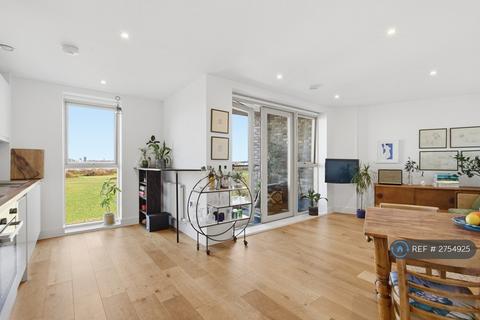 1 bedroom flat to rent, Huntswharf House, London, E5