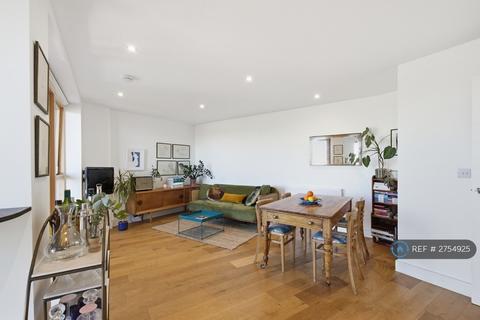 1 bedroom flat to rent, Huntswharf House, London, E5