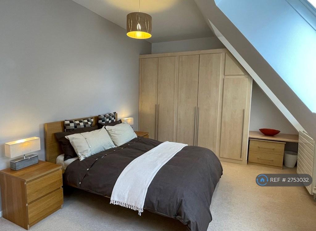 Second Double Bedroom (Upstairs)