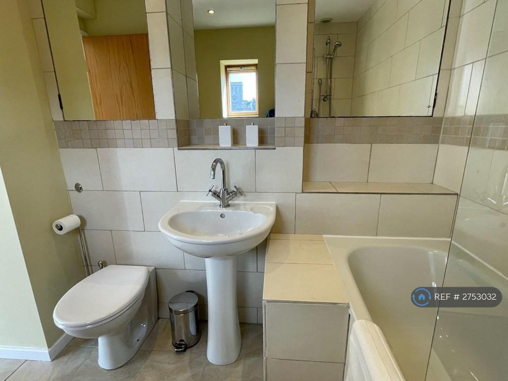 Downstairs - Office / Guest Bedroom En-Suite
