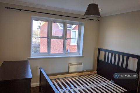 1 bedroom flat to rent, Buckland Court, Ickenham, Uxbridge, UB10