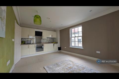 1 bedroom flat to rent, Mount Wise Crescent, Plymouth, PL1