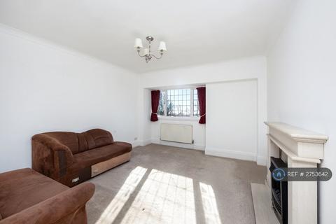 2 bedroom flat to rent, Dyke Road, Hove, BN3