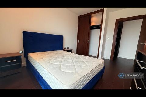 1 bedroom flat to rent, Lanchester Way, London, SW11