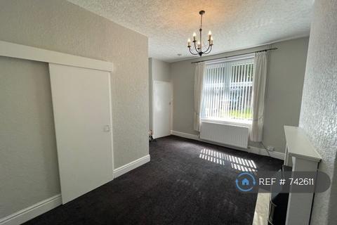 2 bedroom terraced house to rent, Manchester Road, Huddersfield, HD4