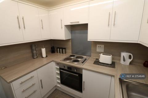 1 bedroom in a flat share to rent, West High Street, Kirkintilloch, Glasgow, G66