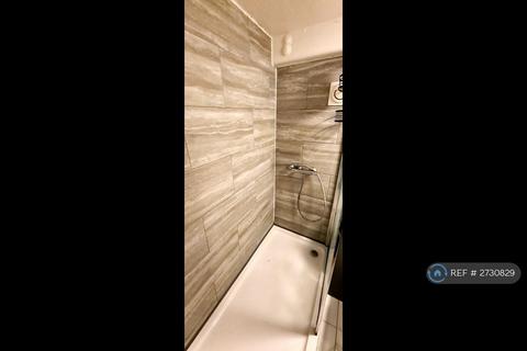 2 bedroom flat to rent, Victoria Centre, Nottingham, NG1