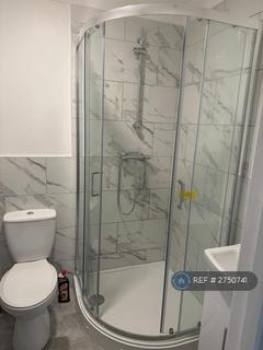 Studio to rent, Cobbold Road, London, NW10