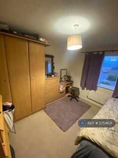 2 bedroom semi-detached house to rent, Berryfield Garth, Ossett, WF5