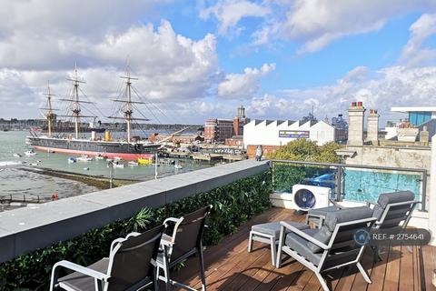 2 bedroom flat to rent - The Hard, Portsmouth, PO1