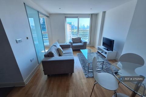 1 bedroom flat to rent, St. George Wharf, London, SW8